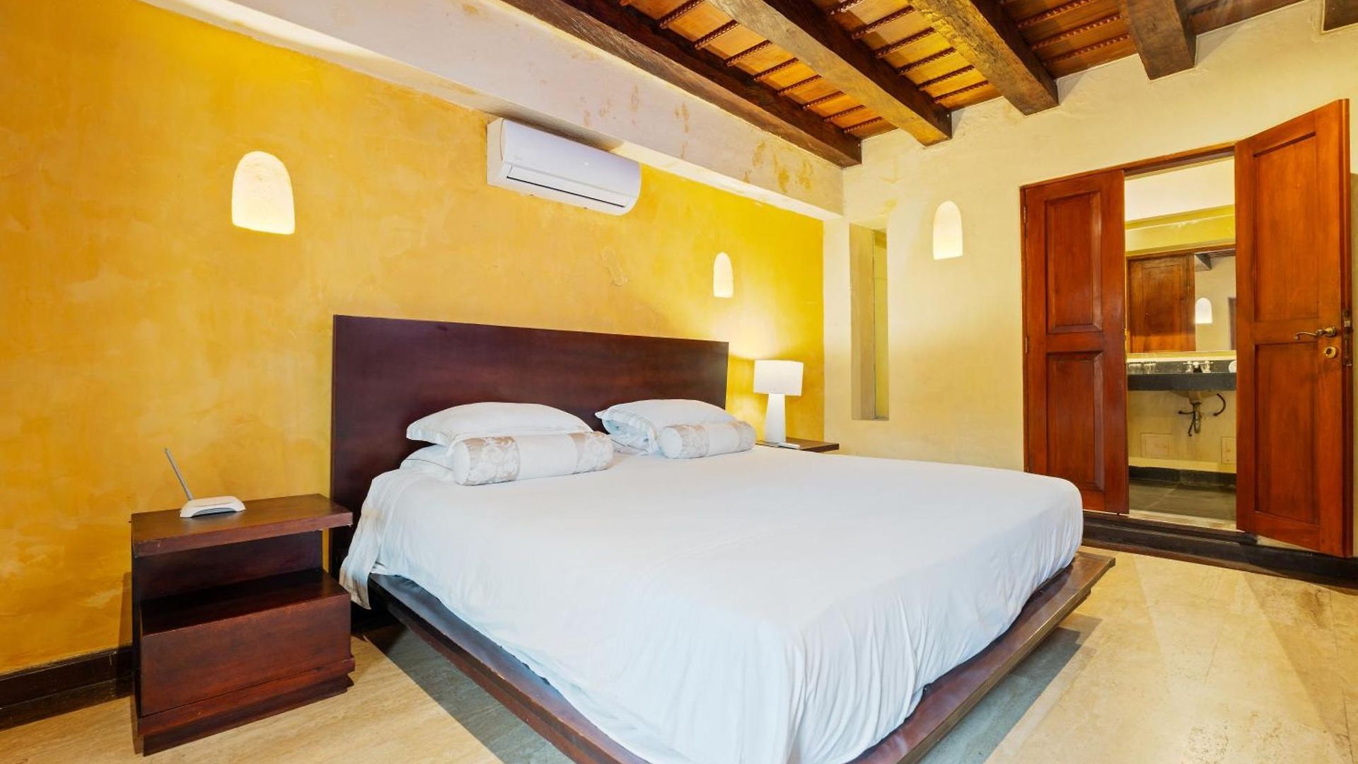 Reve Hotel 3*