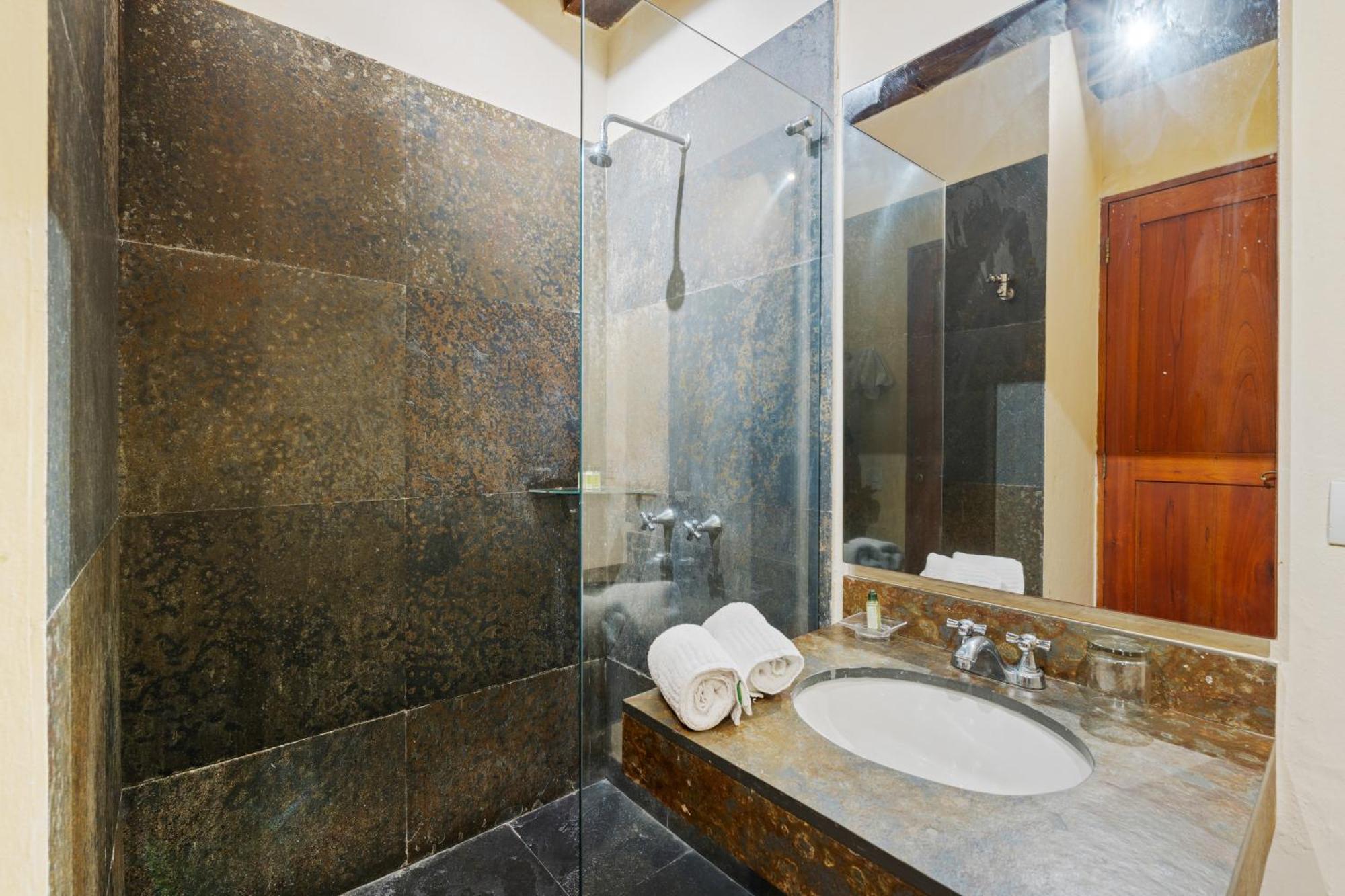 Reve Hotel